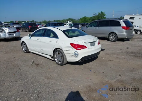 2015 Mercedes-Benz Cla 250 z USA, uszkodzony, nr VIN WDDSJ4EBXFN184548